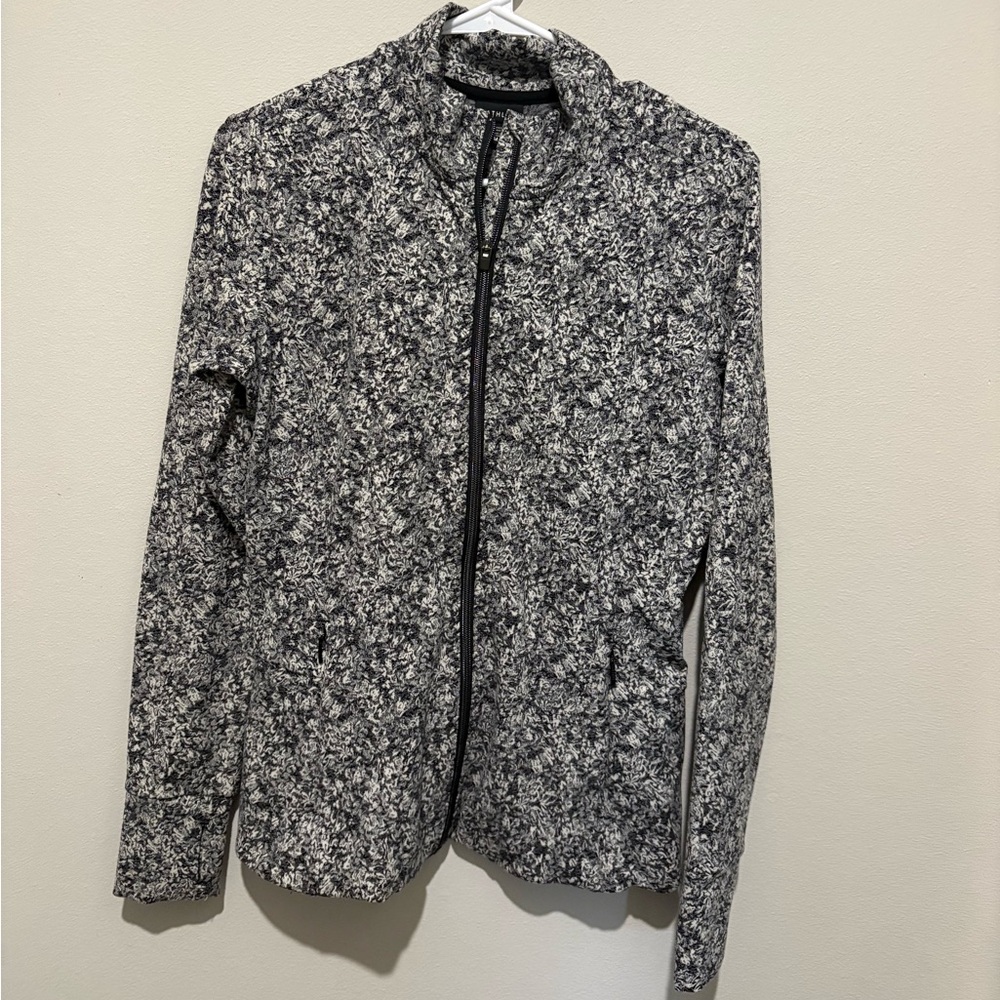 Athleta Black and White Salutation Utility active Jacket